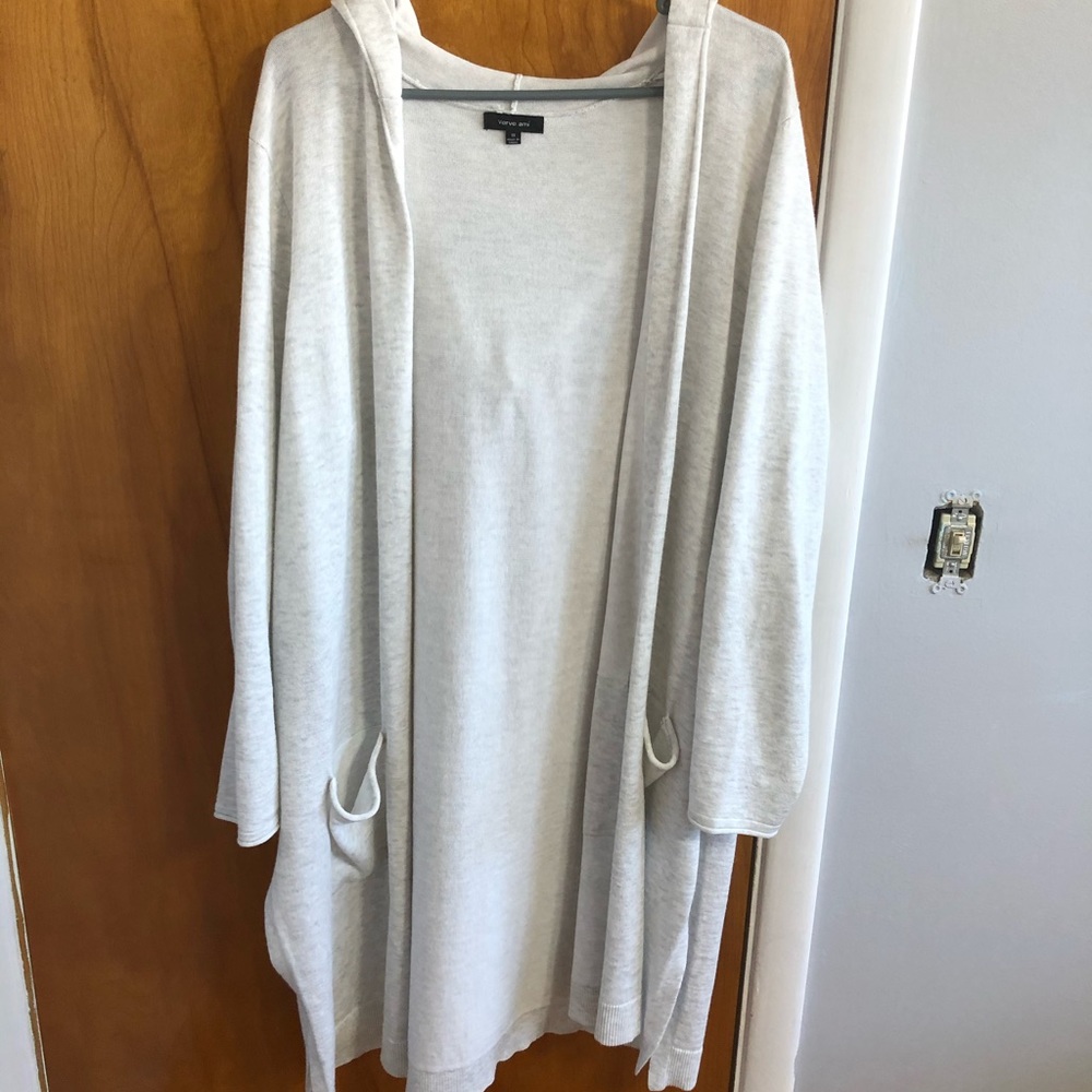 Long cream cardigan with pockets and hood